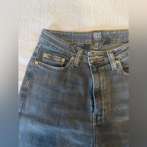 Women's BDG slim straight jean size 27